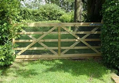 Dog proof gate ideas | Backyard, Garden, Outdoor decor