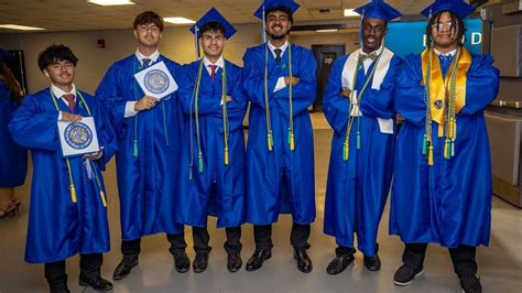 The 2024 LaVergne High School graduation ceremony: in photos | AllSides