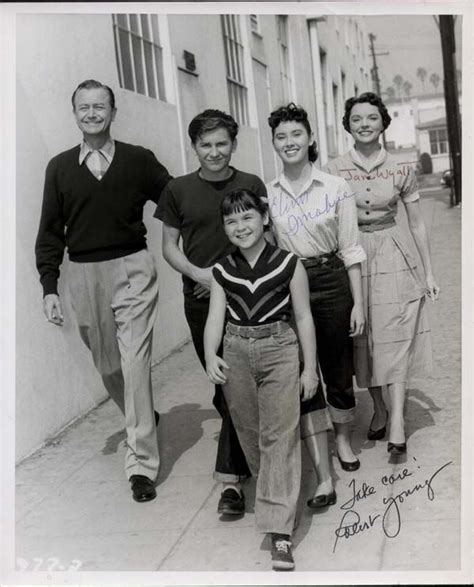 1950s+Sitcom+Shows | Home » Sitcoms » 1950s Sitcoms » Father Knows Best | TV Shows of the past ...