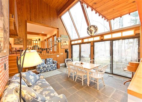 9 Airbnbs in Acadia National Park To Surround Yourself With Natural Beauty