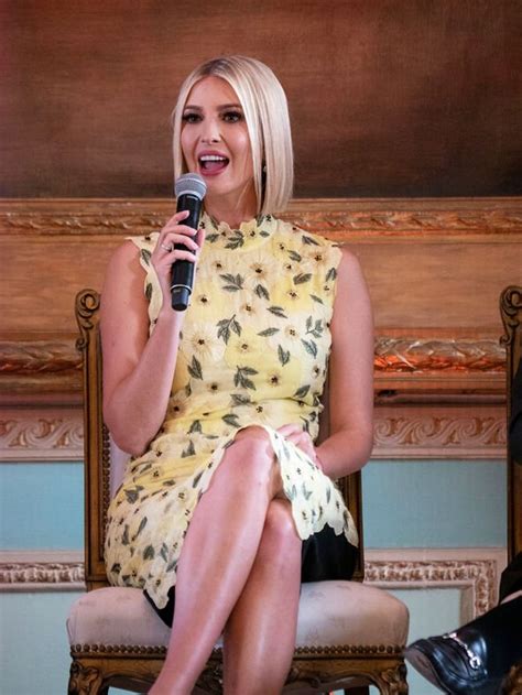 Melania Trump: Donald Trump's wife and Ivanka do this in public appearances | Express.co.uk