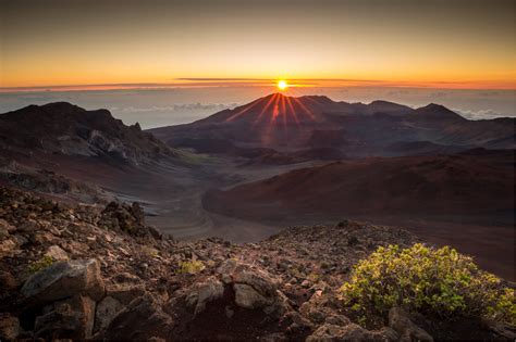 How to Catch the Sunset atop Maui’s Haleakalā Volcano