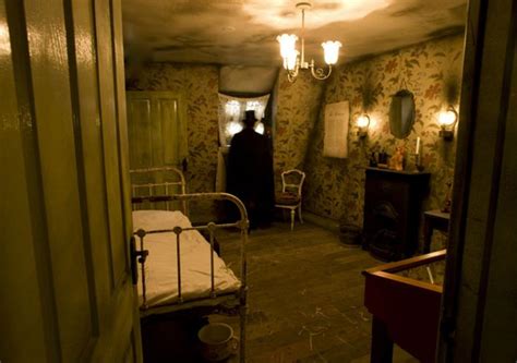 Jack the Ripper Museum in London | Tickets | Golden Tours