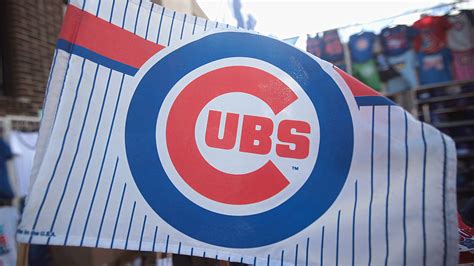 Wrigley fans sing 'Go, Cubs, Go' to celebrate Chicago in Fall Classic ...