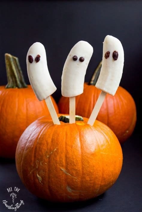 These Creepy Banana Treats Make The Perfect Halloween Goodie