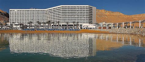 CROWNE PLAZA, Dead Sea | Travel Israel | travelisrael.co.uk