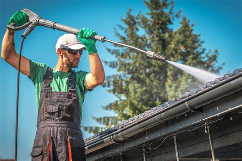 The Best Technique For Roof Cleaning | Calvert County Asphalt Paving LLC