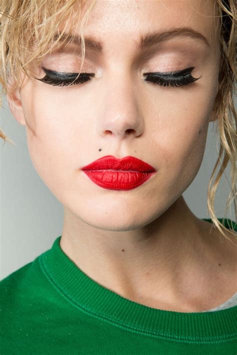 25 Glamorous Makeup Ideas with Red Lipstick