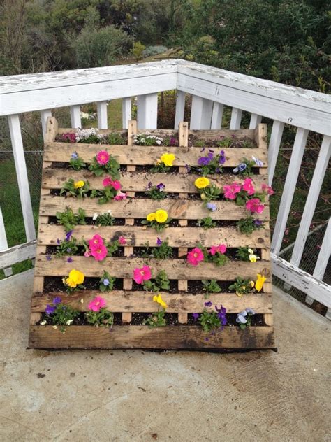 palette flower bed | Pallets | Pinterest