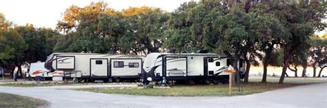 Camping in Texas by the Lake Editorial Image - Image of holiday, tourism: 198652045