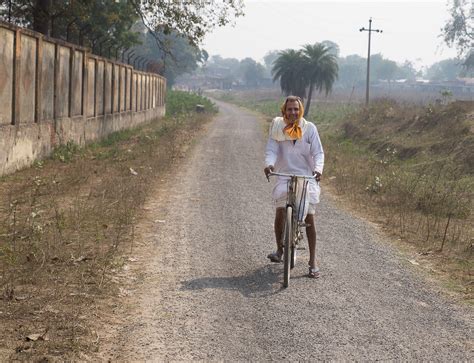 Roads - Where Life Happens in Rural India - Ron Mayhew