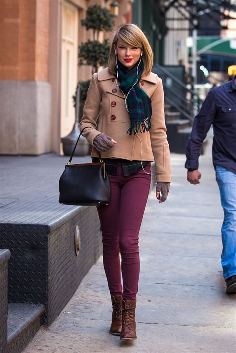 Taylor Swift Street Style: A Complete Guide | StyleCaster