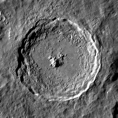 Tycho (lunar crater) - Wikipedia