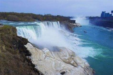 Berwisata ke Air Terjun Niagara | Republika Online