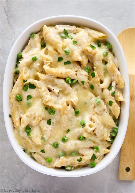 Chicken Alfredo Pasta Bake | Everyday Easy Eats