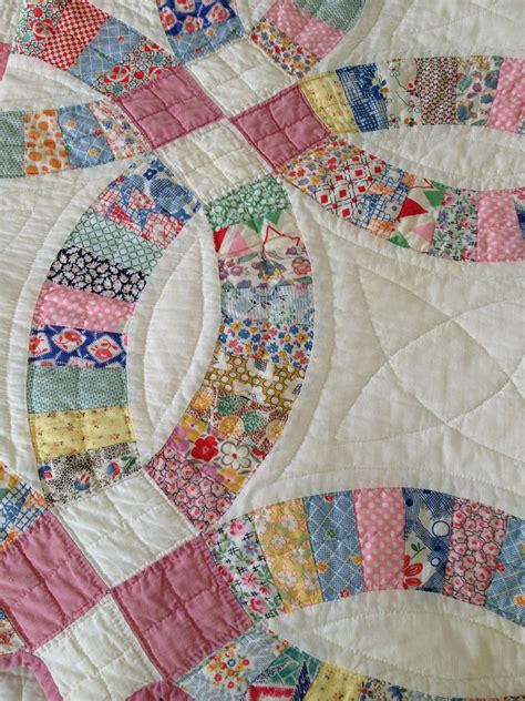 Lovely wedding ring quilt | Applique, patchwork and quilts | Pinterest | Double wedding rings ...