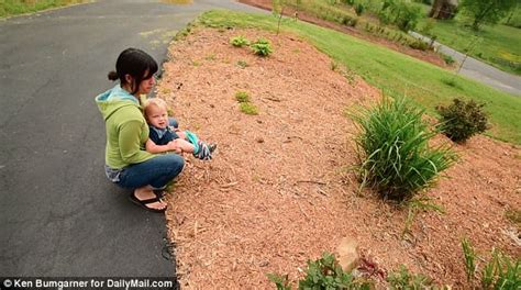 Meet the parents who toilet training their babies from BIRTH | Krediblog