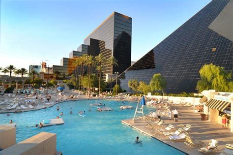 ely nevada hotels with pools - Dee Childs