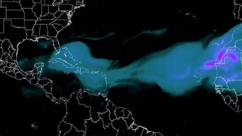 Giant dust cloud from Sahara reaching US could worsen air quality