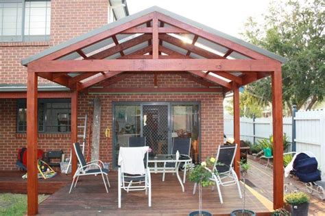 Difference Between Arbors, Pergolas, Gazebos, and Pavilions