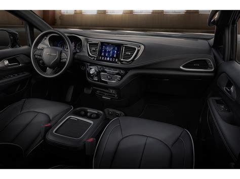 2020 Chrysler Pacifica: 175 Interior Photos | U.S. News