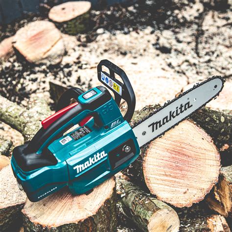 Makita 18V 25cm Top Handle Brushless Cordless Chainsaw Body Only