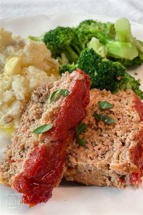 Old Fashioned Meatloaf Recipe with Oatmeal - Granny's in the Kitchen