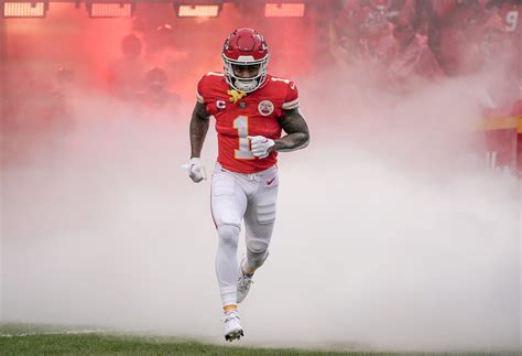 Jerick McKinnon Signs Contract With Kansas City Chiefs