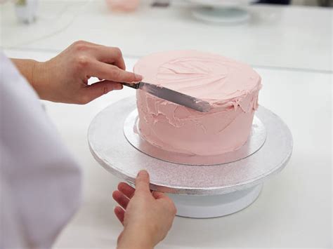 9 Cake-Decorating Classes in NYC That Bakers Will Love