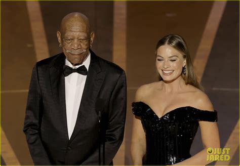 Photo: morgan freeman glove oscars 2023 02 | Photo 4907043 | Just Jared