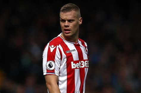 Shawcross ruled out of Man Utd match