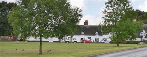 Martham holiday guide and map