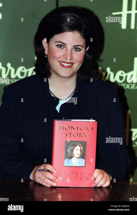 Monica Lewinsky/Book signing Stock Photo: 106128584 - Alamy