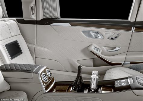 Mercedes-Maybach unveils its latest 'Pullman' limousine | Daily Mail Online