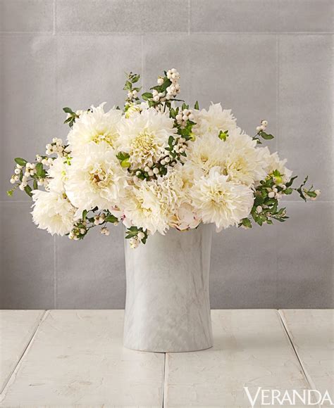 15 Best Winter Flower Arrangements - Gorgeous Winter Flowers & Plants