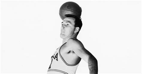 NBA Season Point Leaders (1956-57) Quiz - By erikgildow