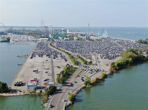 Aerial View of Cedar Point’s Parking Lot Today (Credit to City of Sandusky Fire Department) : r ...