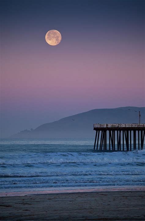 Moonset At Pismo Beach Photograph by Mimi Ditchie Photography - Fine Art America