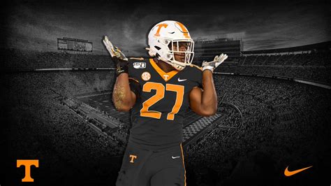 Jeremy Pruitt announces Tennessee's black jerseys will return, Vols ...