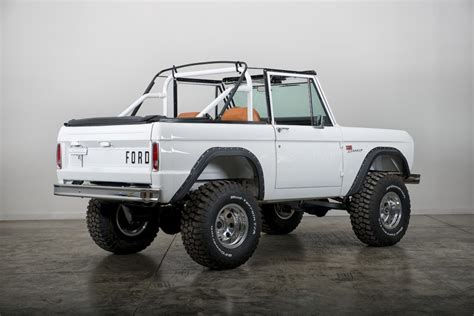 This Customized Ford Bronco Is A Work Of Art On Wheels - Airows