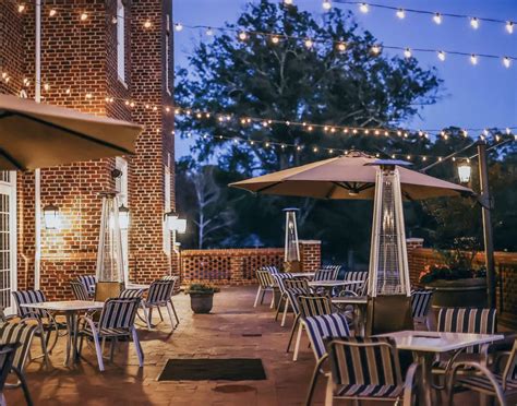 fairview heights restaurants with outdoor seating - Jen Grier