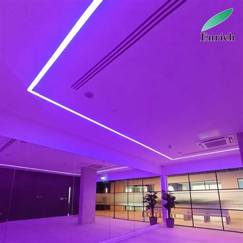 Color Changing RGB/RGBW Linear LED Luminaires with RF Remote Control ...