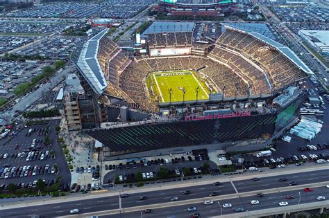 Lincoln Financial Field Parking and Philadelphia Eagles Parking - TSR