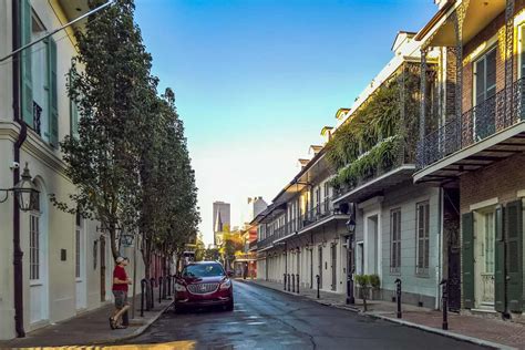 New Orleans French Quarter architecture - Dotted Globe