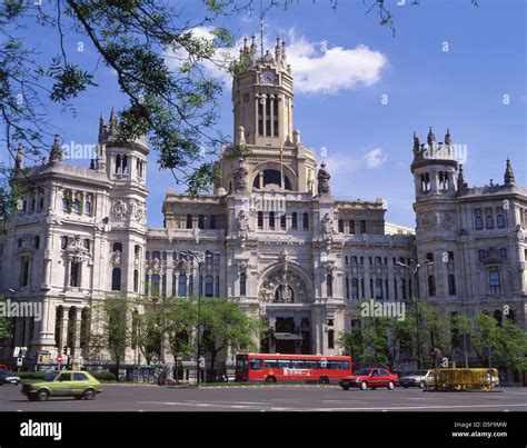 Palacio de Cibeles (Cibeles Palace), Plaza de Cibeles, Madrid ...