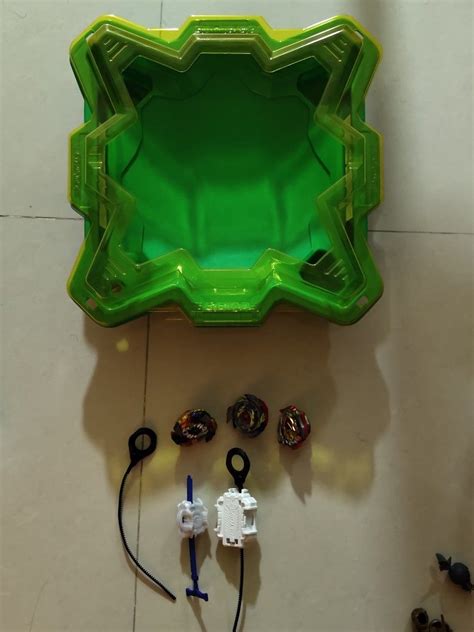 Beyblade set with stadium, Hobbies & Toys, Memorabilia & Collectibles, Vintage Collectibles on ...