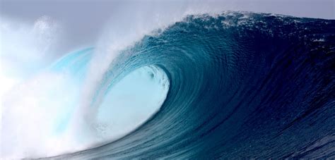 'Freak' ocean waves hit without warning, new research shows ...