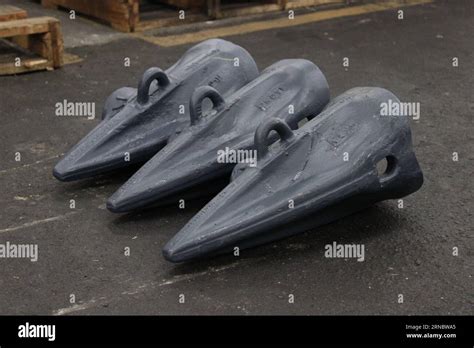 Heavy Equipment Parts Stock Photo - Alamy