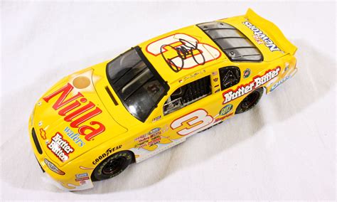 Dale Earnhardt Jr. Autographed Nilla Wafers #3 (Winners Circle) 1/24 ...