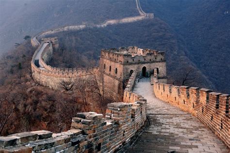 Sonnenuntergang Der Chinesischen Mauer Stockfoto - Bild von gebäude ...